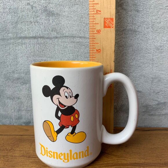 Vintage Disneyland Mickey Mouse Ceramic Mug 4.5" Tall White Yellow Disney Thaila - Picture 5 of 5